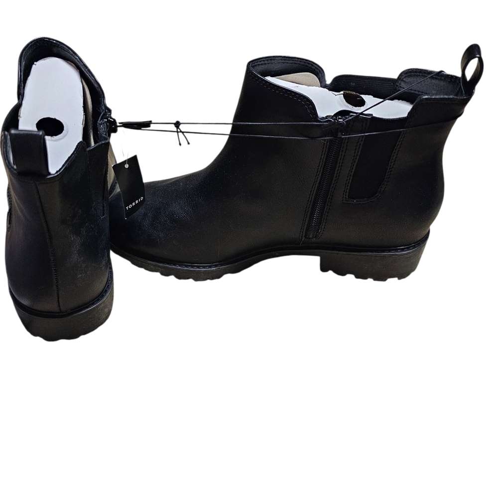 Women's 11 1/2 Torrid Black Ankle Boots - Picture 3 of 4